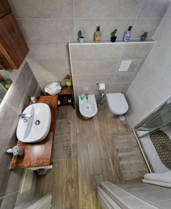 Casa Comoda E Centrale In Quartiere Storico Di Napoli Eksteriør billede