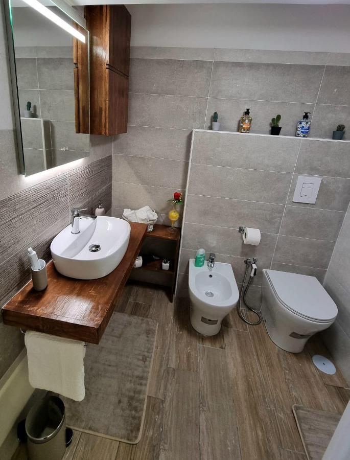 Casa Comoda E Centrale In Quartiere Storico Di Napoli Eksteriør billede